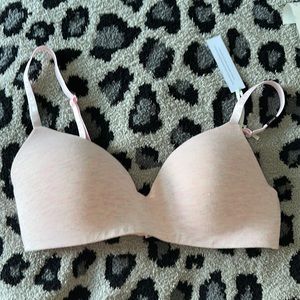 Victoria’s Secret Tshirt bra